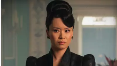 Bridgerton Season 4's Modern Band-Aid Blunder Sparks Regency-Era Debate Among Fans