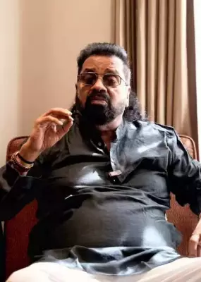 Hariharan Honored at Delhi Event Celebrating 50 Years of Ghazal Singing Legacy