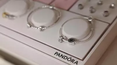 Pandora Shifts to Platinum as Silver Prices Soar, Hedges 2026 Costs