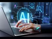 AI Integration Transforms US Workforce: Human Skills Remain Paramount