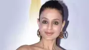 Ameesha Patel Stranded in New York Blizzard, Posts Playful Snow Video Amid Legal Woes
