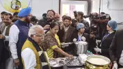 Delhi Government Inaugurates 25 Atal Canteens to Serve Affordable Meals