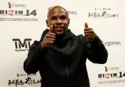 Floyd Mayweather Announces Return to Professional Boxing After Nine-Year Retirement