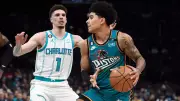 Hornets Host Pistons in Crucial Eastern Conference Showdown
