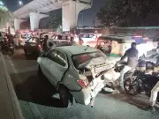 Jaipur: Speeding Pickup Truck Crashes into Multiple Vehicles at Udyog Bhawan Cut, Injures One