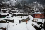 Kashmir Sees Unusual Night Temperature Rise, Srinagar Records 2.8°C