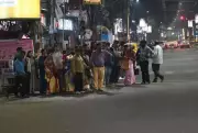 Kolkata Jolted by Twin Tremors from Myanmar Earthquake, Residents Rush Outdoors