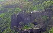 Maharashtra Forts Face Safety Crisis: Basic Infrastructure Missing Despite High Tourist Footfall