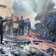 Major Fire Devastates Woolen Mill in Panipat, Haryana, Damaging Nearby Homes