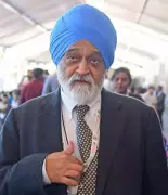 Montek Singh Ahluwalia Urges States to Boost Own Revenue, Tax Agriculture