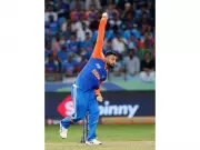 Quinton de Kock Praises Varun Chakaravarthy as 'Very Good Bowler' Before India vs South Africa T20 World Cup Super 8 Clash
