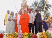 Seer Highlights Startup Boom at Kempegowda Statue Unveiling in Chikkamagaluru