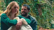 Sophie Turner & Kit Harington's Awkward Kiss Scene Goes Viral for 'Game of Thrones' Reunion
