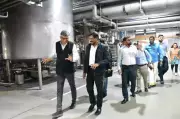 Sri Lankan JVP Delegation Studies India's Cooperative Model in Anand Visit