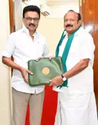 Tamil Nadu Minister Accuses AIADMK of 102 Farmer Suicides, Credits DMK's Zero Deaths