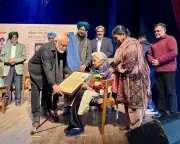 Theatre Legend Gursharan Singh Tiwana Honored with Lifetime Achievement Award