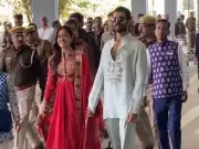 Vijay Deverakonda and Rashmika Mandanna Delight Fans with Surprise Meet-and-Greet