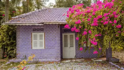 10 Beautiful Home Names Inspired by Flowers from Around the World