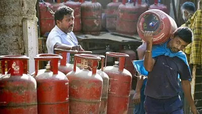 Andhra Hoteliers Seek Government Help on Commercial LPG Supply Issues