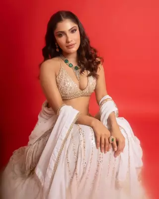 Bollywood Divas Illuminate Holi with Dreamy Celebrations and Style