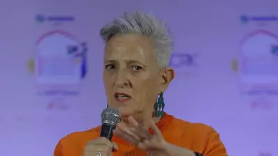 Charlotte Wood Explores Silence as a Powerful Form of Language in Literature