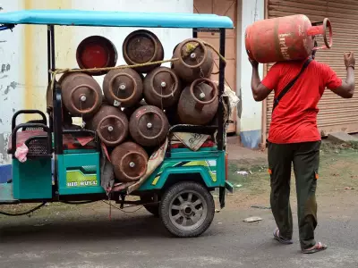 Chhattisgarh Caps Commercial LPG Supply at 20%, Prioritizes Hospitals Amid Middle East Crisis
