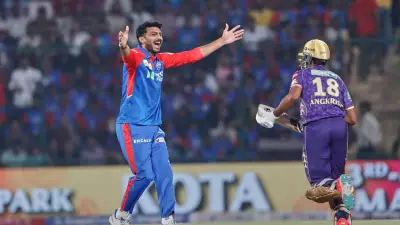 Former India Cricketer Predicts Axar Patel's Bowling Success Ahead of IPL 2026
