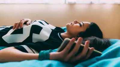 How to Overcome Dating Burnout: Expert Tips for Gen Z in the Digital Age