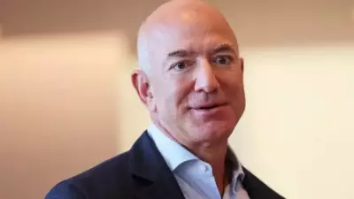 Jeff Bezos in Talks to Raise $100 Billion AI Manufacturing Fund