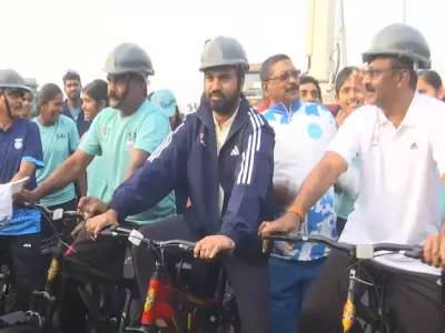 Jinson Johnson Champions Fitness at 63rd Fit India Sunday Cycling Rally