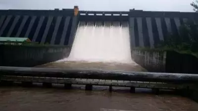 Koyna Dam Increases Water Discharge to Boost Irrigation in Maharashtra