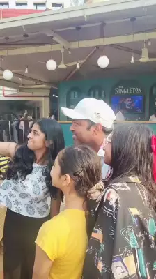 Leander Paes Captures Hearts with Selfies and Young Fans at Recent Event