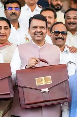 Maharashtra Budget Boosts Clean Mobility with Enhanced Tax Breaks for Vehicle Scrapping