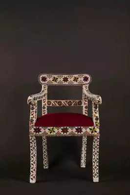 Mumbai Exhibition Reveals India's History Through Centuries-Old Chairs