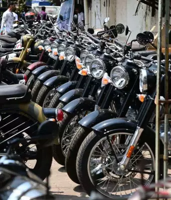 Mumbai's Gudi Padwa Sees 21% Surge in Bike Bookings Amid Urban Mobility Concerns