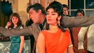 Mumtaz Reveals Why She Quit Bollywood at Peak: Family Pressure & Traditional Values