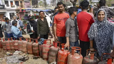 Panic Buying of LPG Cylinders Hits Lakhimpur Kheri Amid Supply Disruption Rumors