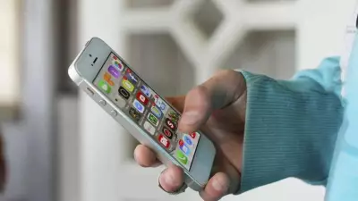 Patna Doctors Warn: Excessive Screen Time Disrupts Children's Sleep, Health