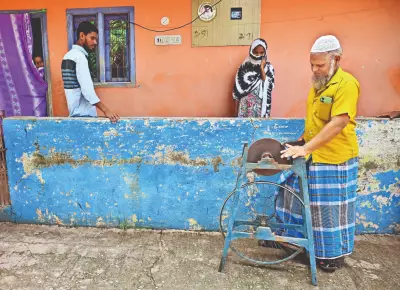 The Vanishing Art: Tamil Nadu's Knife Sharpeners Struggle in a Digital Age