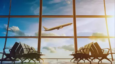 UAE Airlines Resume Limited Flights as Airspace Partially Reopens