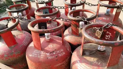 UP Government Launches Major Crackdown on LPG Black Marketing with 4,816 Raids