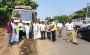 Anna Bhagya Rice Worth Rs 13.6 Lakh Seized in Koppal After Activists Intercept Truck