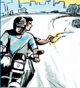 Armed Highway Robbery in Mhow: Family Attacked, Gold Chain Worth Rs 2 Lakh Stolen