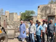 Congress Leader Accuses Rewari Civic Body of Inaction Over Garbage Heaps