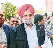 Congress MP Randhawa Slams Punjab Govt Over Farmer Suicides, Demands Bank Action
