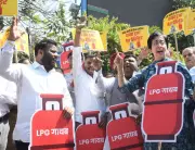 Delhi Assembly Session Extended Amid AAP Protests, BJP Calls for Opposition Return