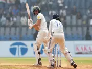 Ellyse Perry's Gritty Knock Steadies Australia on Day 1 Against India