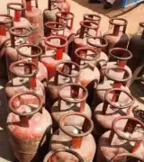 Farrukhabad Raid Busts Illegal Gas Refilling Racket, Two Booked Under Essential Commodities Act