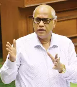Goa PWD Minister Urges Calm, Expects Clarity on Commercial Gas Cylinder Supply Soon