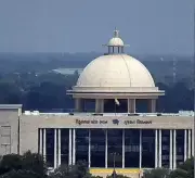 Gujarat Assembly Passes Bill Removing Registration Deadline for Clinical Establishments